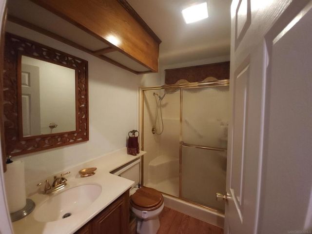 1410 Martinique Dr, Hemet, CA 92543