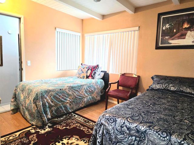 1410 Martinique Dr, Hemet, CA 92543