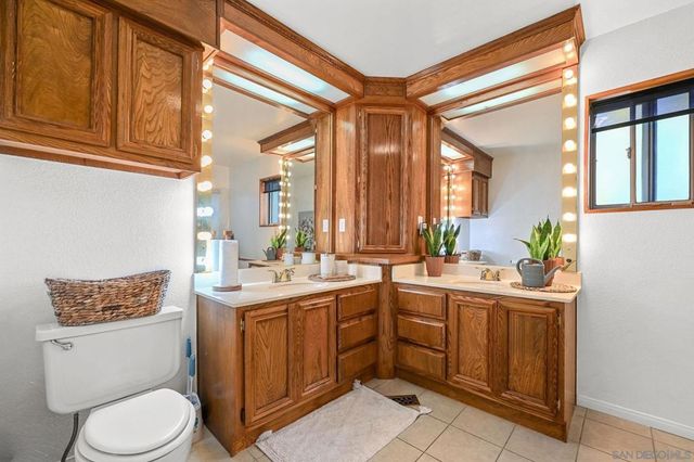 1410 Martinique Dr, Hemet, CA 92543