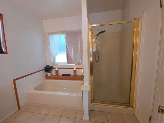 1410 Martinique Dr, Hemet, CA 92543