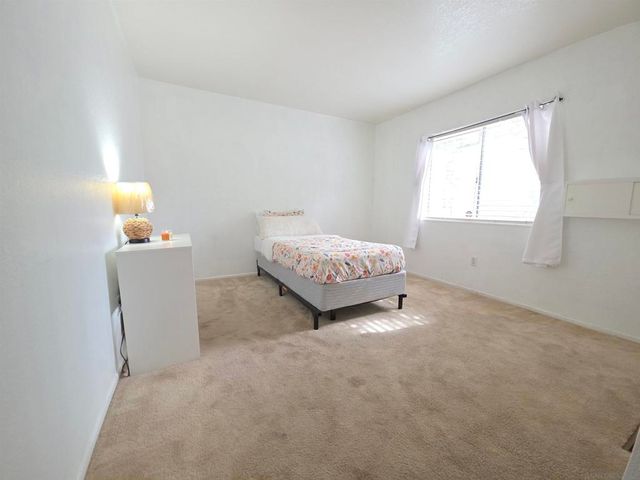 1410 Martinique Dr, Hemet, CA 92543