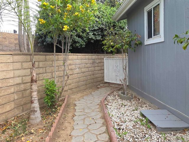 1410 Martinique Dr, Hemet, CA 92543