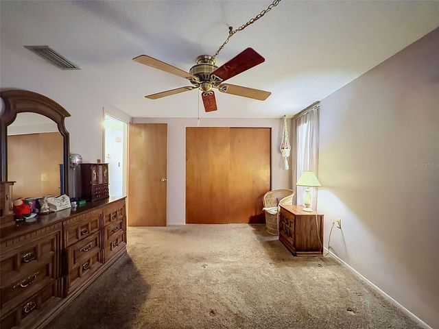 9916 LAKE CHRISE LANE, Port Richey, FL 34668