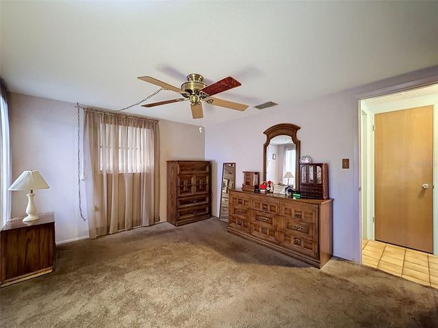 9916 LAKE CHRISE LANE, Port Richey, FL 34668