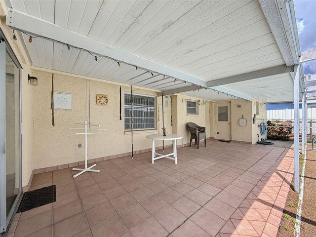 9916 LAKE CHRISE LANE, Port Richey, FL 34668