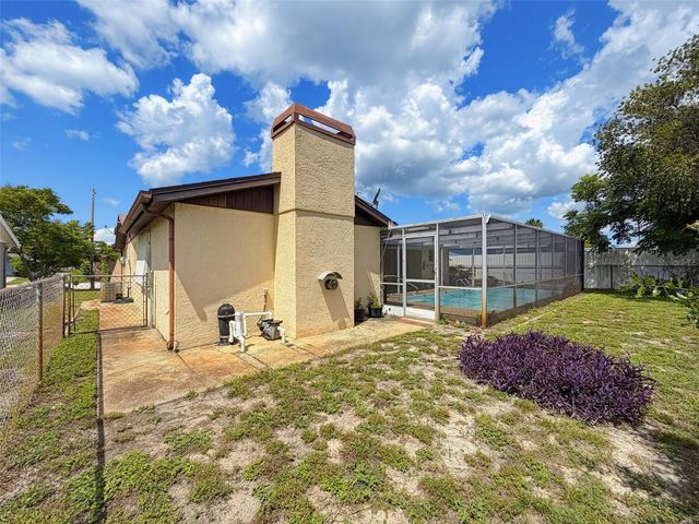 9916 LAKE CHRISE LANE, Port Richey, FL 34668