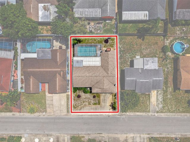 9916 LAKE CHRISE LANE, Port Richey, FL 34668