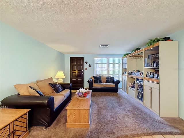 9916 LAKE CHRISE LANE, Port Richey, FL 34668