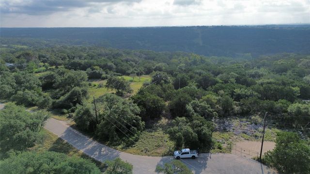 701 Grande ST B, Driftwood, TX 78619