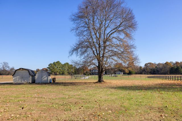 1755 McBride Rd, Lewisburg, TN 37091