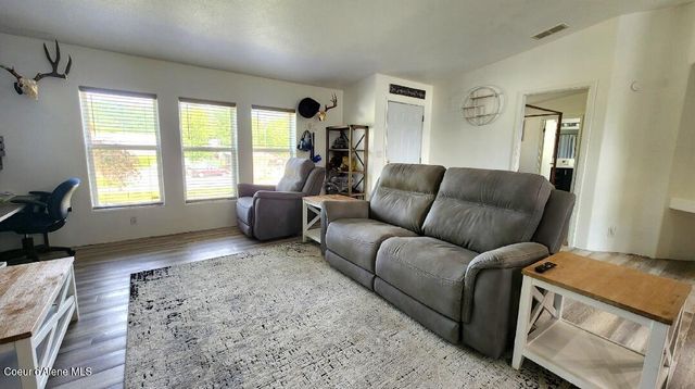 102 Robinson Ln, St. Maries, ID 83861