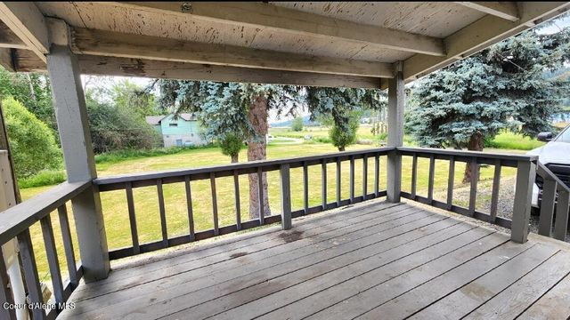 102 Robinson Ln, St. Maries, ID 83861