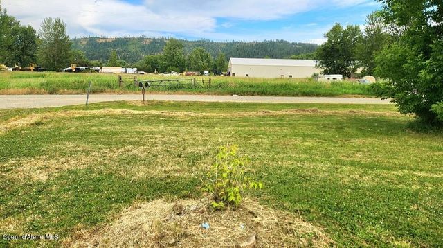 102 Robinson Ln, St. Maries, ID 83861