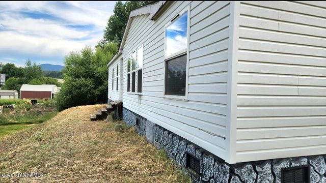 102 Robinson Ln, St. Maries, ID 83861