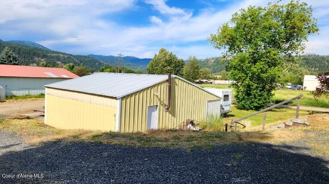 102 Robinson Ln, St. Maries, ID 83861