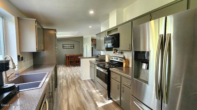 102 Robinson Ln, St. Maries, ID 83861