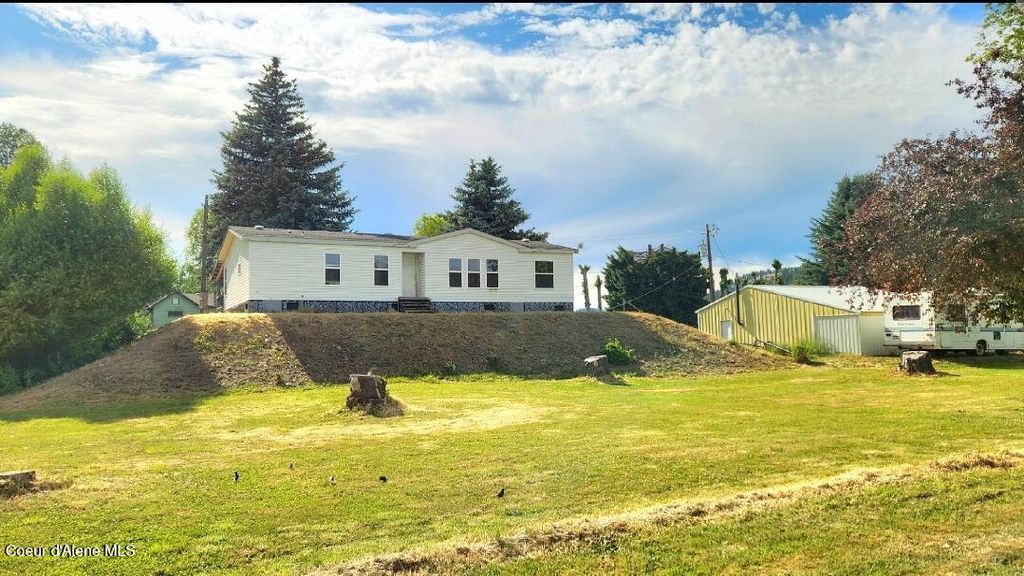 102 Robinson Ln, St. Maries, ID 83861
