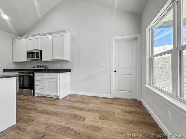 890 E Harlan Drive, Tahlequah, OK 74464