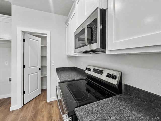 890 E Harlan Drive, Tahlequah, OK 74464