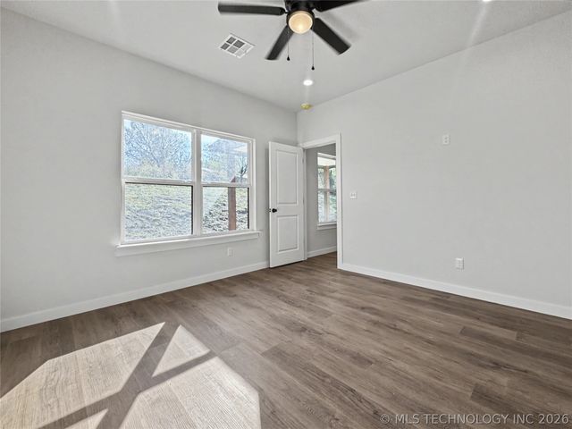 890 E Harlan Drive, Tahlequah, OK 74464