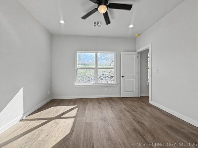 890 E Harlan Drive, Tahlequah, OK 74464