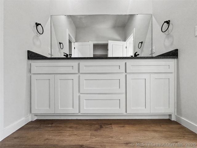 890 E Harlan Drive, Tahlequah, OK 74464