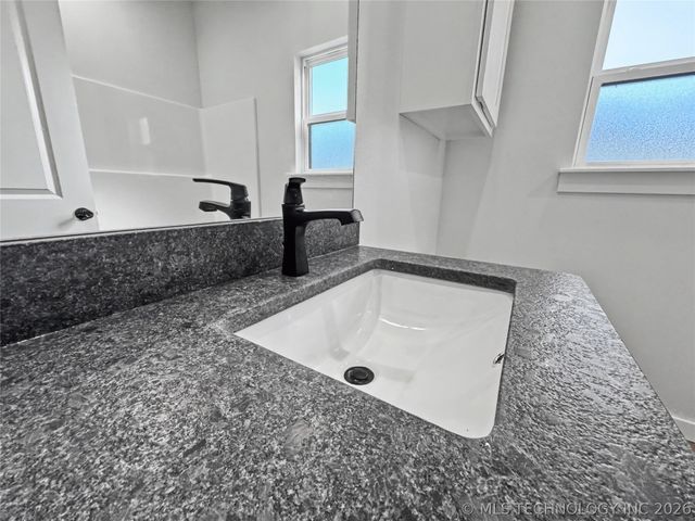 890 E Harlan Drive, Tahlequah, OK 74464