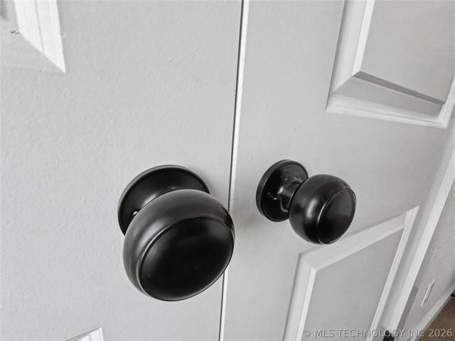 890 E Harlan Drive, Tahlequah, OK 74464