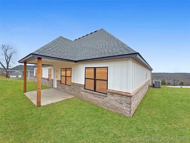 890 E Harlan Drive, Tahlequah, OK 74464