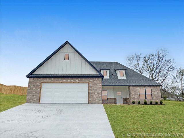 890 E Harlan Drive, Tahlequah, OK 74464