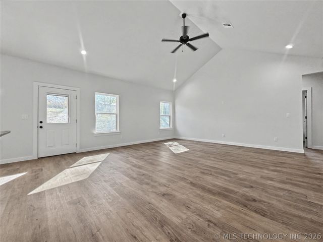 890 E Harlan Drive, Tahlequah, OK 74464