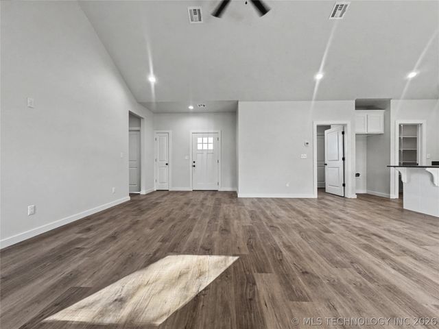 890 E Harlan Drive, Tahlequah, OK 74464