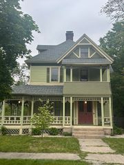 107 Dartmouth, Springfield, MA 01109
