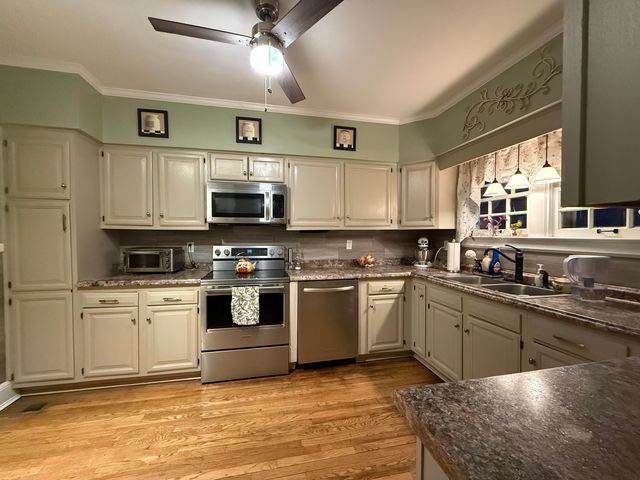 N 107 Wills AVE, Covington, VA 24426