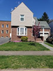 N 107 Wills AVE, Covington, VA 24426