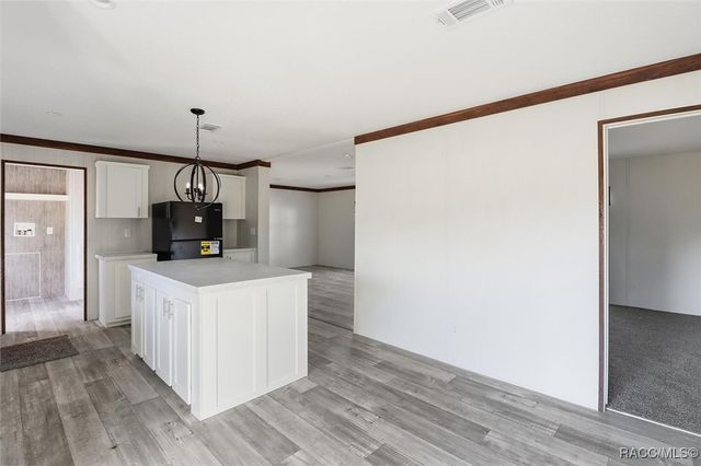 6919 S Sorrell Avenue, Homosassa, FL 34446