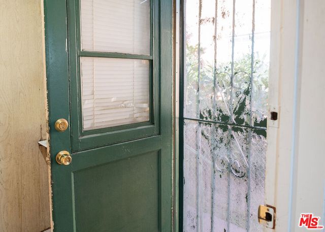 530 W 89th Street, Los Angeles, CA 90044