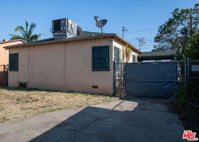 530 W 89th Street, Los Angeles, CA 90044