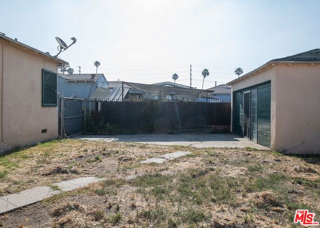 530 W 89th Street, Los Angeles, CA 90044