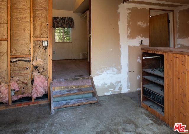 530 W 89th Street, Los Angeles, CA 90044
