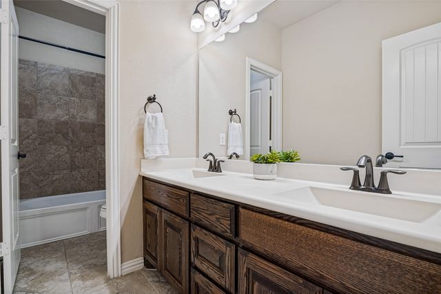 8303 Lake Valley Court, Rowlett, TX 75089