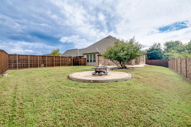 8303 Lake Valley Court, Rowlett, TX 75089