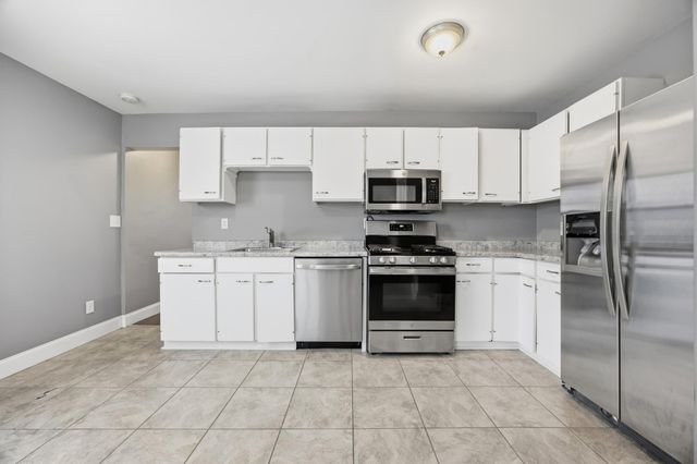 1224 2nd Avenue N, Moorhead, MN 56560