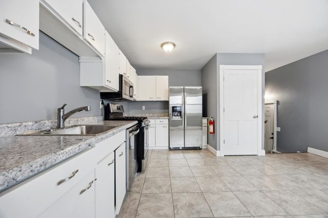 1224 2nd Avenue N, Moorhead, MN 56560