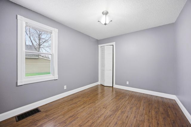 1224 2nd Avenue N, Moorhead, MN 56560