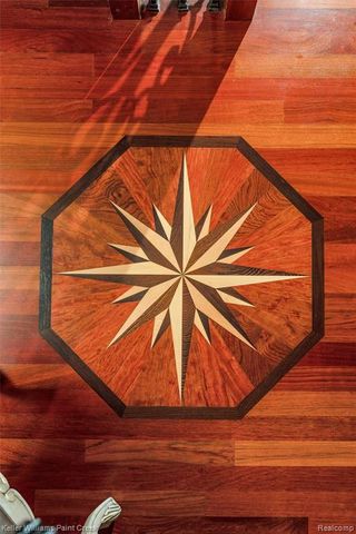 22220 E River Road, Grosse Ile, MI 48138