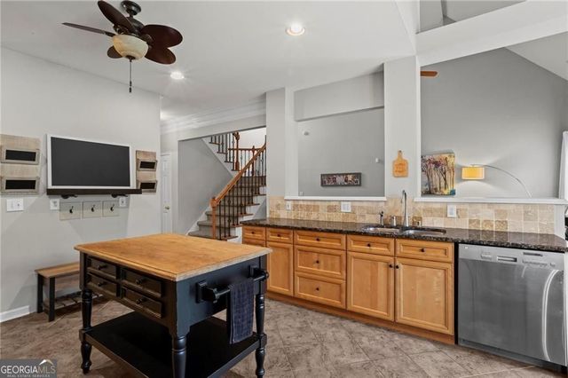 1562 Ember Oaks Circle, Powder Springs, GA 30127
