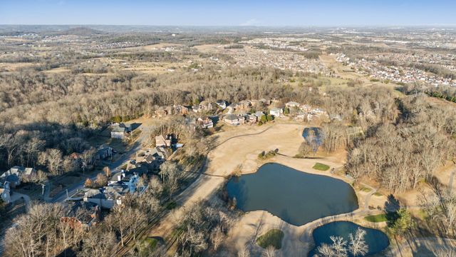 111 Spy Glass Way, Hendersonville, TN 37075