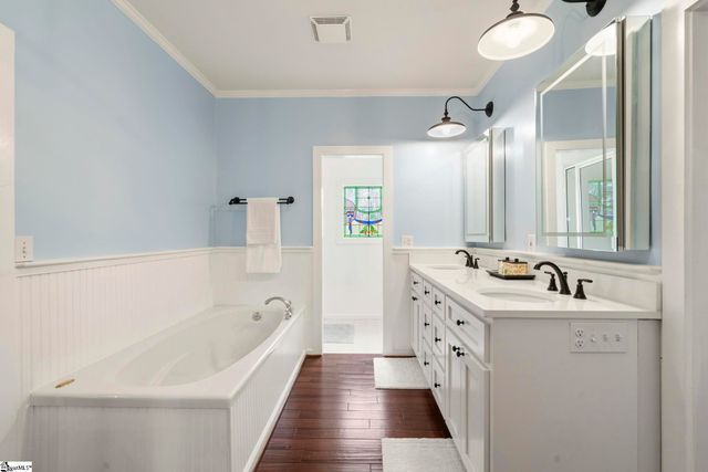 305 E Prince Road, Landrum, SC 29356