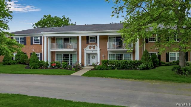 15 Hickory Hill Road E, Amherst, NY 14221